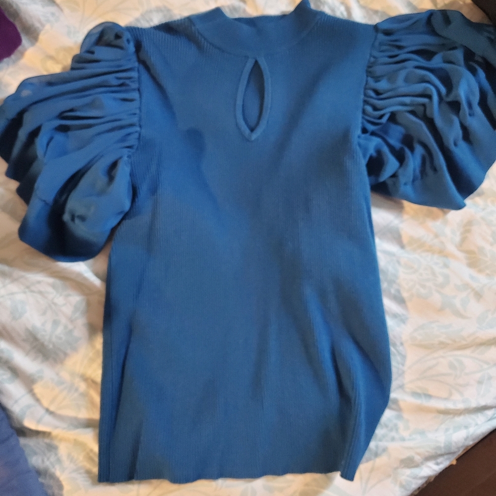 Ny&Co flutter sleeve top